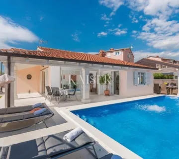 Istra - Poreč, moderna prizemnica sa bazenom - cover