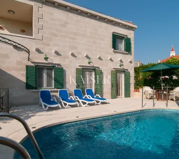 Otok Brač, Supetar - kamena villa sa pogledom na more - cover