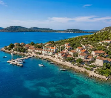 Otok Iž- Građevinsko zemljište 800m2 , 150mod mora - Mali Iž, Zadar
