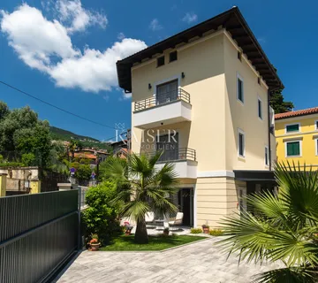 Opatija- ekskluzivna vila u samom centru, 216m2 - cover
