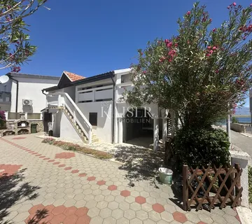 Zadar, Vir - Kuća 142 m² drugi red do mora , 20 m od plaže