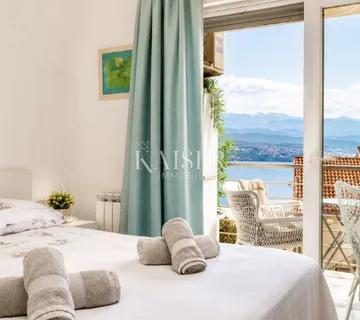 Opatija – Elegantni apartman s pogledom na more, parkingom, liftom i pješačkom udaljenošću od mora