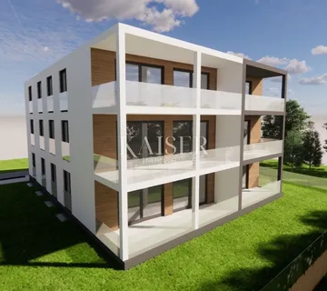 Umag, Istra, okolica, stan u prizemlju sa vrtom samo 150 metara od mora