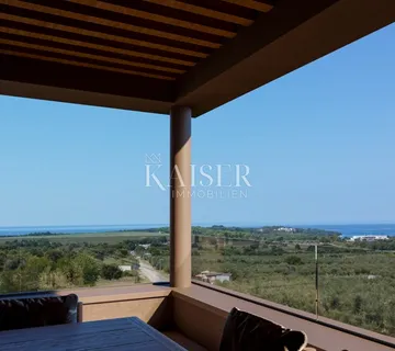 Istra, Poreč okolica - dvosobni stan s pogledom na more