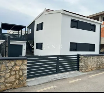 Zadar, Otok Vir- Moderna kuća sa vrtom, 120m od mora - cover