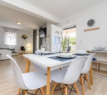 Otok Cres, Miholašćica, Stan 98 m² s pogledom na more - Miholašćica, Cres