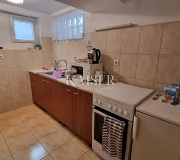 Novi Vinodolski - dvije kuće blizu centra grada za kompletnu adaptaciju - cover