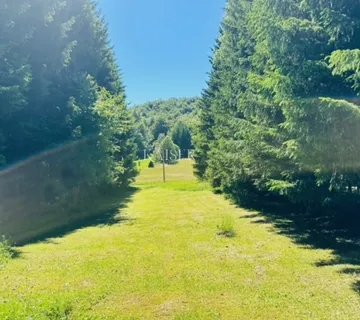 Gorski kotar, Delnice -  građevinsko zemljište 896 m2 - cover