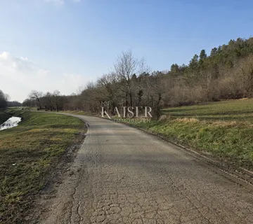 Istra, Motovun - građevinsko zemljište 37000m2 - cover