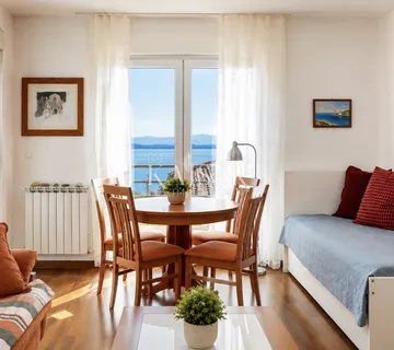 Opatija – Elegantni apartman s pogledom na more, parkingom, liftom i pješačkom udaljenošću od mora