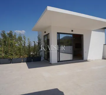 Biograd okolica – moderna kuća s bazenom i privatnošću - Donja Jagodnja, Polača
