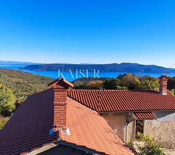 Brseč - kuća za renovaciju, 180 m2 - cover