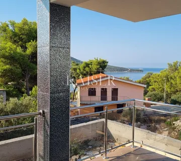 PRIMOŠTEN – EKSKLUZIVAN PENTHOUSE U NOVOGRADNJI, 200M OD MORA - cover
