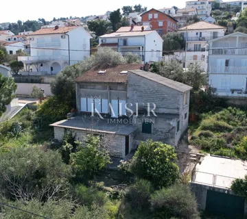 Otok Čiovo-Rijetki dragulj u prvom redu do mora – Posjed s nevjerojatnim potencijalom - cover