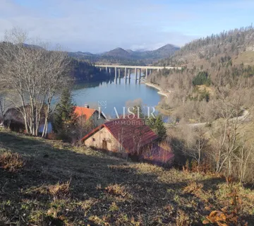 Fužine, građevinsko zemljište s pogledom najezero - cover