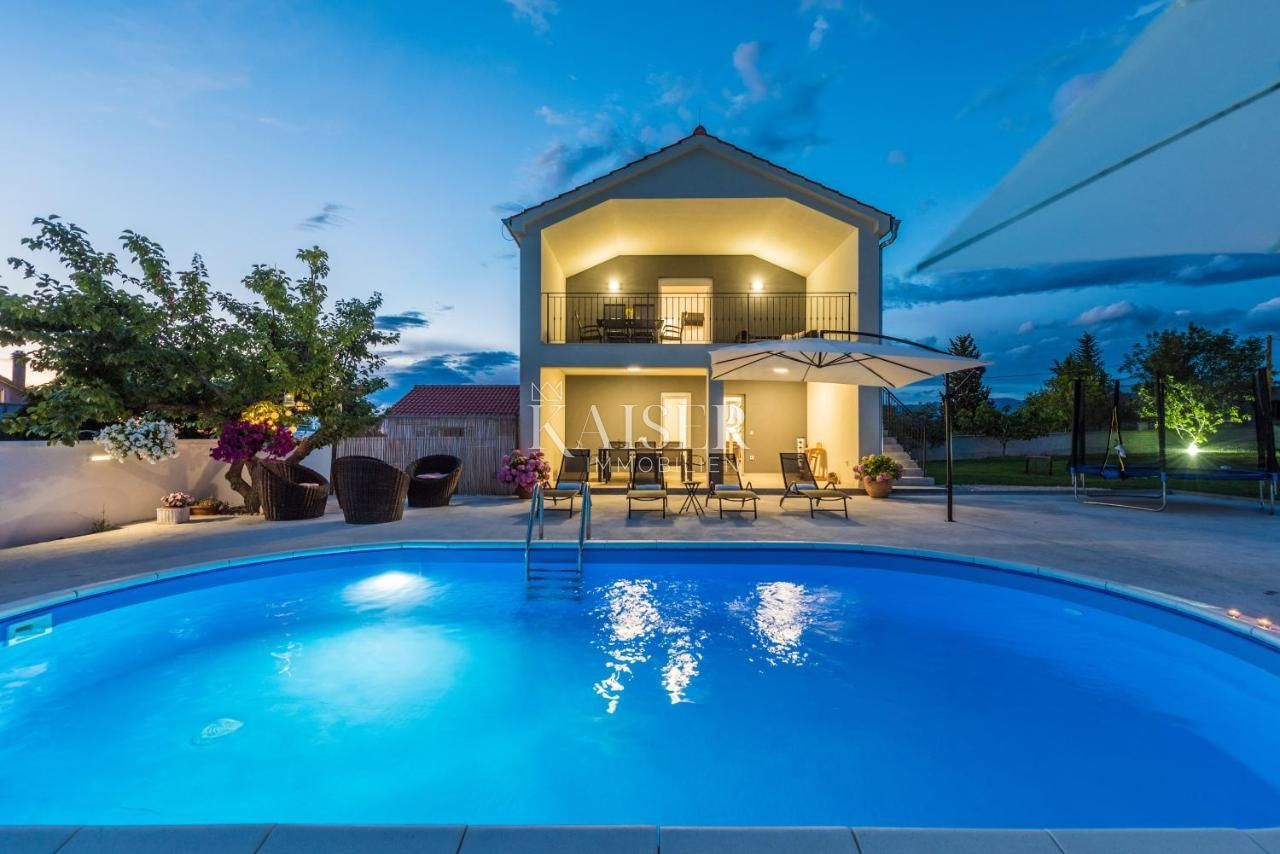 Nin - prekrasna vila sa bazenom, 390.000 eura - cover