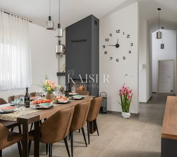 Istra, Loborika- moderna prizemnica 150m2 s bazenom - cover