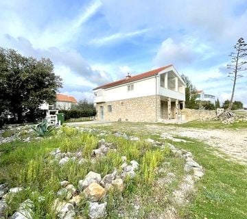 Zadar, Zaton kuća s umjetničkim detaljima, 80 m od mora - cover