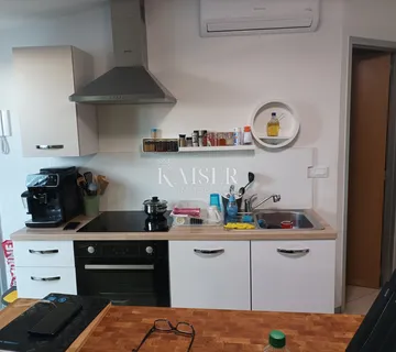 Istra, Novigrad, apartman 41 m2 u zgradi s liftom - cover