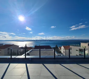 Crikvenica, Dramalj - Luksuzni penthouse sa garažom i panoramskim pogledom na more - cover