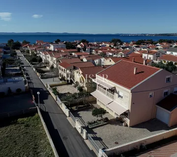 Zadar, Vir - prekrasna obiteljska kuća 331m2 - 890 000 eur 300 m od plaže - cover