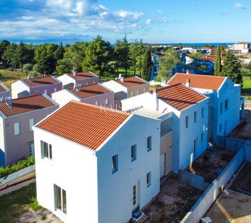 Istra - Poreč, kuća u nizu samo 300 m od mora - cover