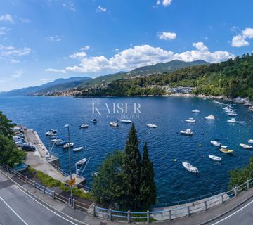 Opatija, Volosko- Luksuzni stan sa pogledom na more - cover