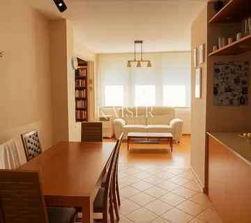 Zadar, Smiljevac Prostrani trosobni stan 94,6 m2 useljiv odmah - cover