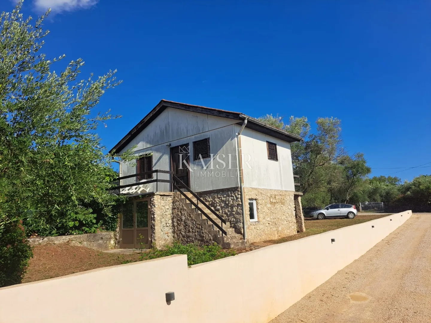 Krk, Brzac - samostojeća kuća sa novim projektom za rekonstrukciju - cover