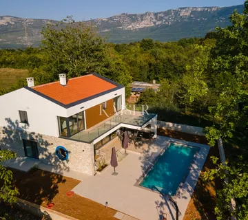 Istra, Labin - novogradnja s bazenom 218 m2 - cover