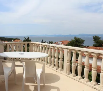 Otok Brač-Prekrasna kamena kuća s pet apartmana, maslinikom i panoramskim pogledom na more - cover