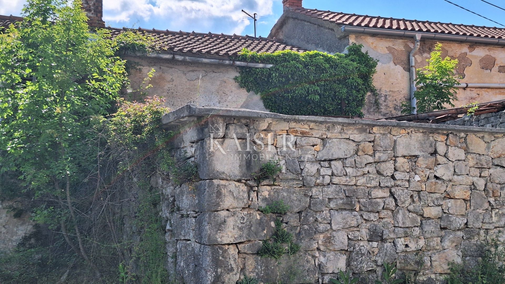 Opatija, Matulji, Brgud, starina s pomoćnim objektom i zemljištem - cover