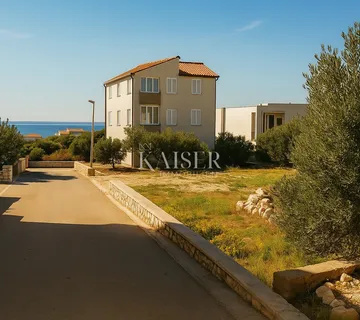 Pag, Mandre – građevinsko zemljište 734 m², 600 m od mora - cover