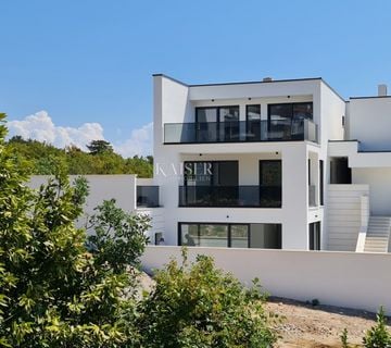 Crikvenica - luksuzni stan sa panoramskim pogledom - cover