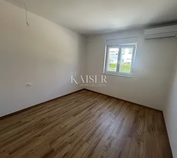 Istra, Novigrad - luksuzan trosoban stan sa dnevnim boravkom, 101m2, sa bazenom - cover