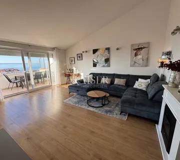 Split, Žnjan - trosobni stan 120 m2 s pogledom na more - cover