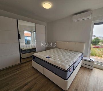 Otok Krk, Malinska - dvojna kuća sa bazenom 156m2 - cover
