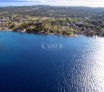 Otok Ugljan, Čeprljanda - građevinsko zemljište prvi red do mora 6300 m2 - cijena na upit - cover