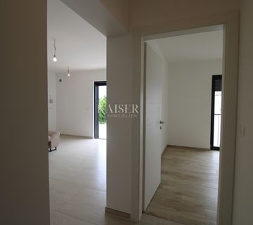 Istra - Poreč, stan pogled more sa krovnim sadržajem - cover