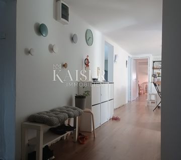 Opatija - 100 m2 stan s predivnim pogledom na more - cover