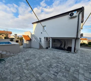 Otok Krk, Polje - adaptirana kamena kuća sa bazenom - cover