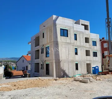 Okrug Gornji, Čiovo - Luksuzni penthouse s krovnom terasom i panoramskim pogledom na more - cover