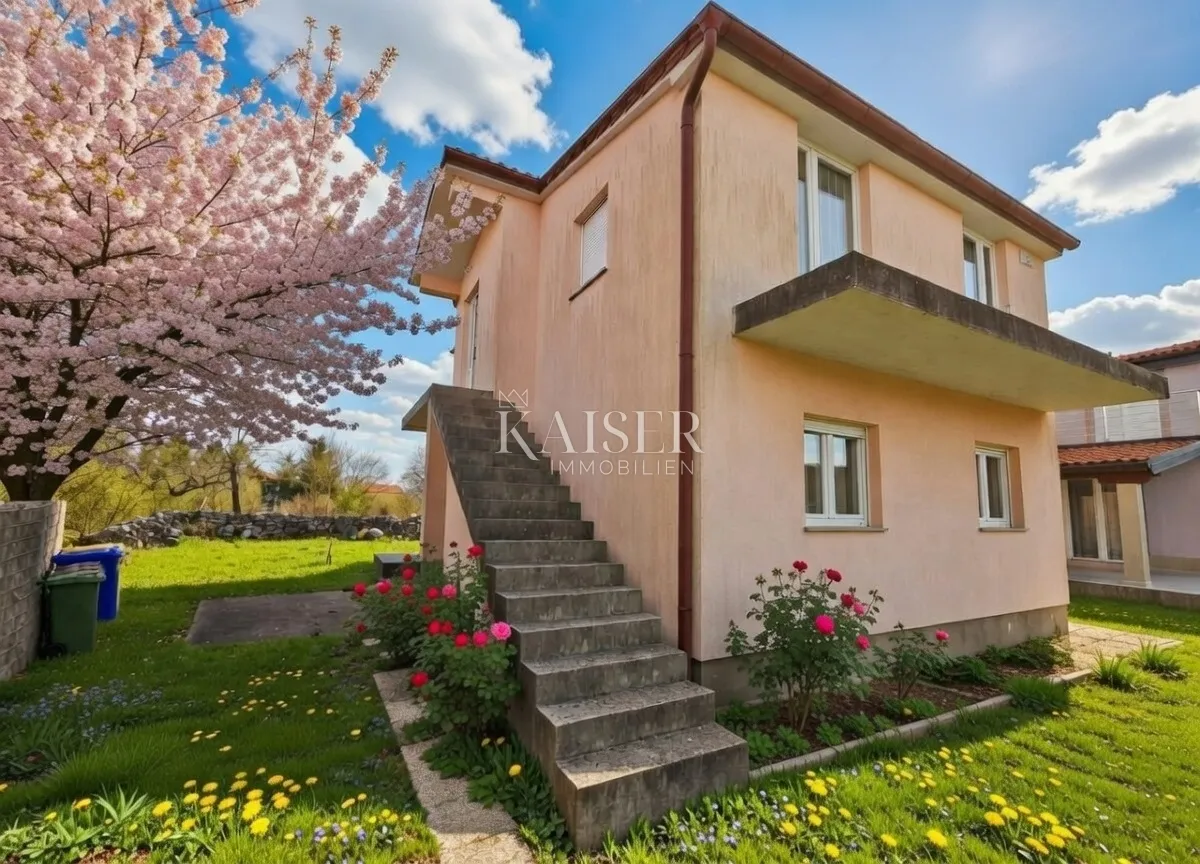 Krk, Gostinjac - kuća 95m2 sa dva odvojena stana  - cover