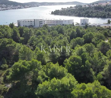 Šibenik-ROGOZNICA –  KOMERCIJALNO ZEMLJIŠTE 300m od mora 4128m2 - cover