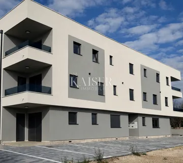 Zadar – Privlaka | Apartman u novogradnji, 200 m od plaže - cover