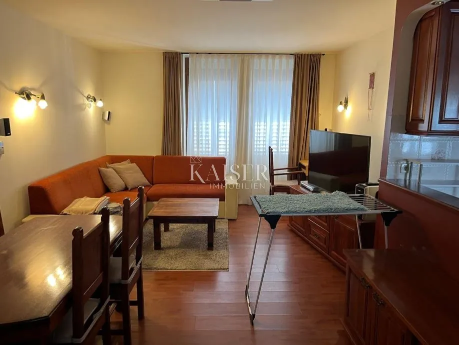 Istra, Poreč - 2S+DB u centru, 100 m od mora - cover