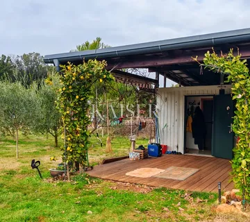 Istra, Pula- idilična vikendica 70m2 na parceli od 527m2  - cover