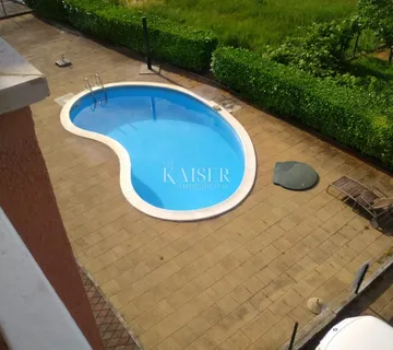 Istra, Novigrad, stan 115m2 sa bezenom i pogledom na more - cover