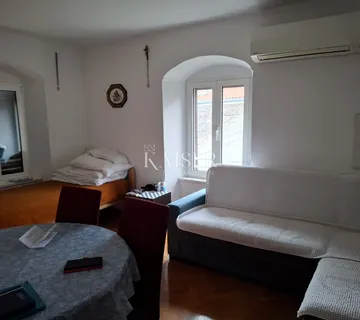 Mali Lošinj, stan 67 m2 u samom centru - cover