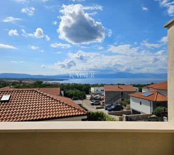 Otok Krk, Malinska - apartman 100m2, pogled more - cover